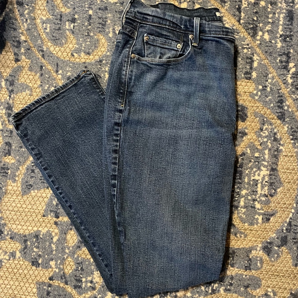 Levi Dark wash jeans
